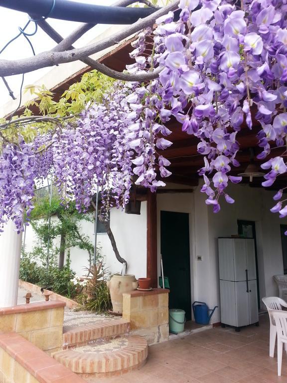 B&B La Casa Dell'Artista Assoro Buitenkant foto