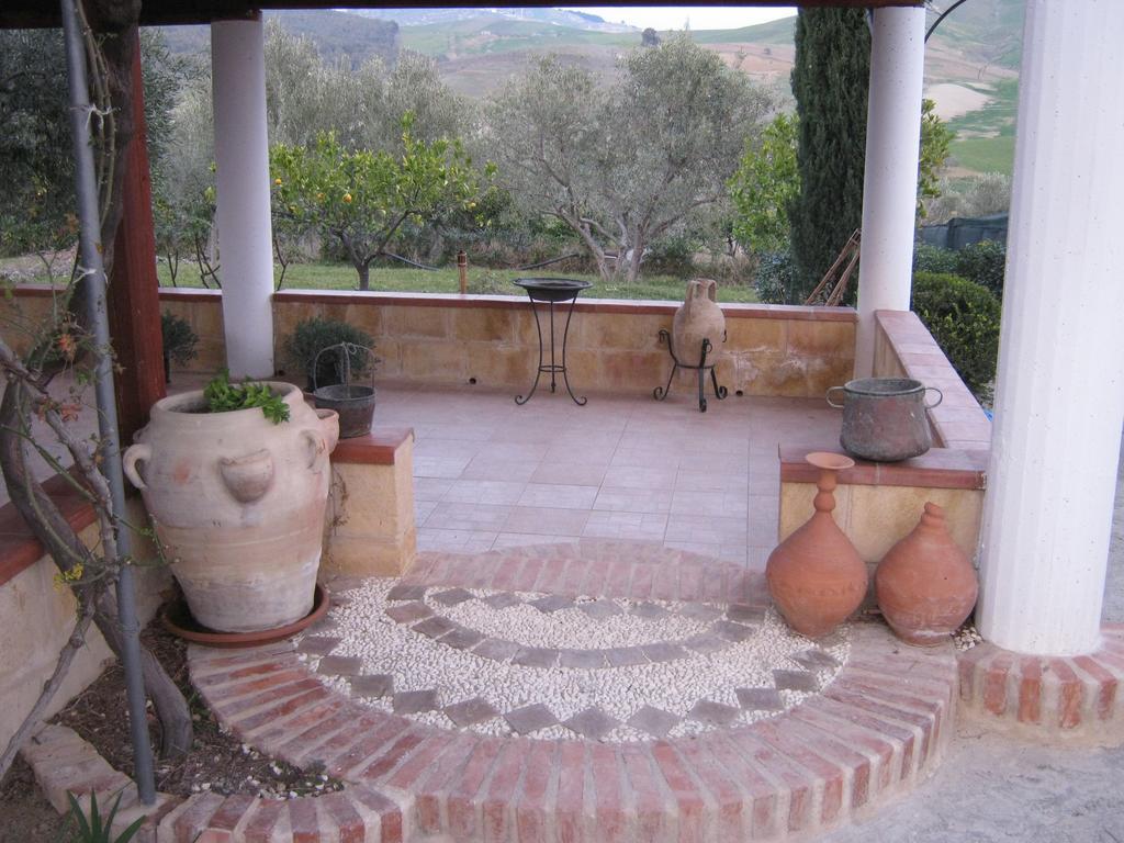 B&B La Casa Dell'Artista Assoro Buitenkant foto